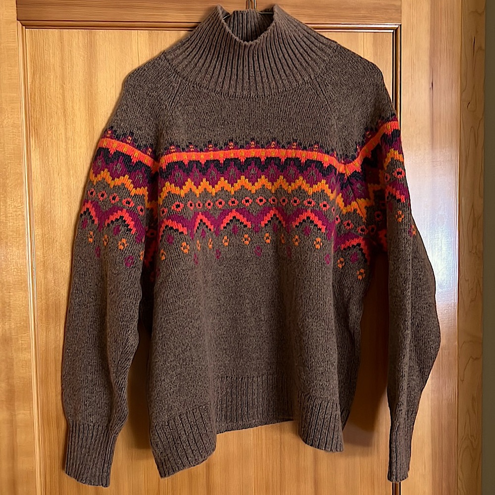 Lou & Grey: Beautiful brown, soft Lou & Grey sweater!